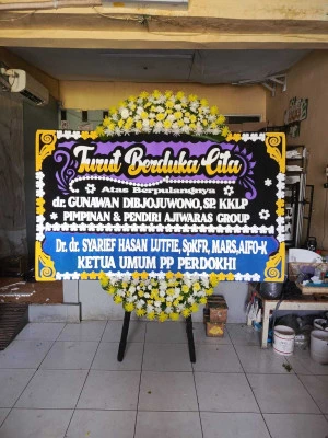 Papan Bunga di Menara Astra